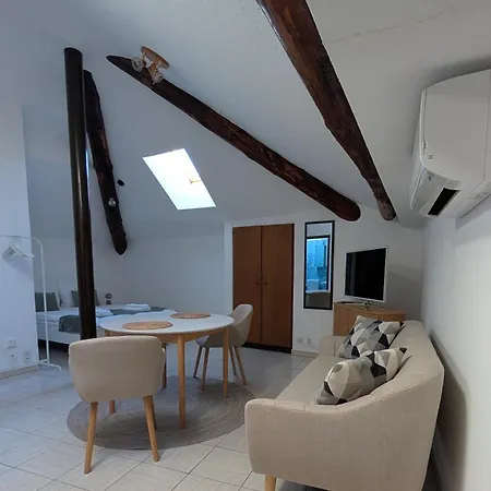 - Casa Collegio